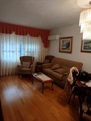 Affitto Appartamento  Carrer d'arbós. Alquiler temporal – piso de 82 m² completamente equipado en carr