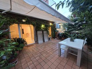 Miete Zweistöckige Wohnung  Carrer de can pujolet. Alquiler temporal – dúplex invertido reformado con gran terraza