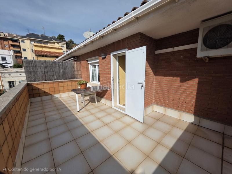 Foto 6827dc63-3fa8-4e35-ac96-848542a7ac02. Casa adossada amb xemeneia calefacció aparcament piscina a Barcelona