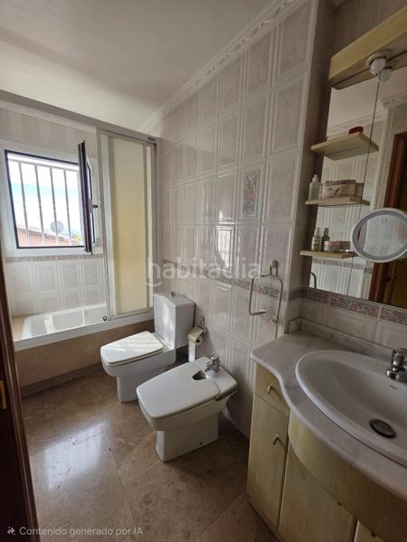 Foto 817d39d6-d8cf-47b8-973e-66d98a53996f. Casa adossada amb xemeneia calefacció aparcament piscina a Barcelona