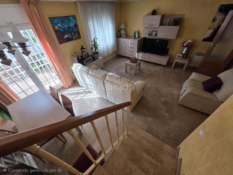 Foto 9daeb58e-9647-47cf-a87d-36c2af859ebd. Casa adossada amb xemeneia calefacció aparcament piscina a Barcelona