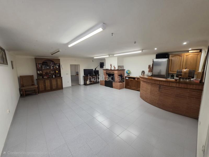 Foto 9f6aaa42-5d4b-4ca4-a5c8-e5cee12dbcd8. Casa adossada amb xemeneia calefacció aparcament piscina a Barcelona