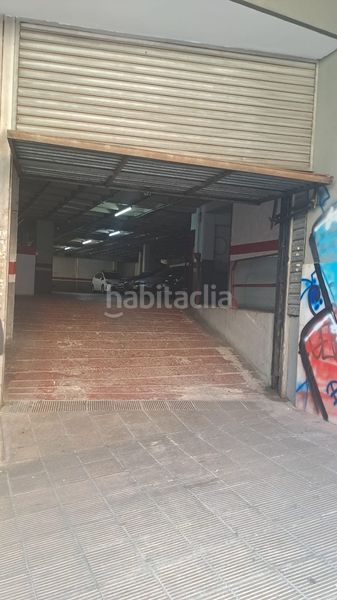 Foto db20f48a-9d54-4ccf-a440-b7ac899c6362. Aparcament cotxe a Horta Barcelona