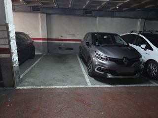 Autoparkplatz  Carrer de santa joana d'arc. Parking venta de coche en horta.