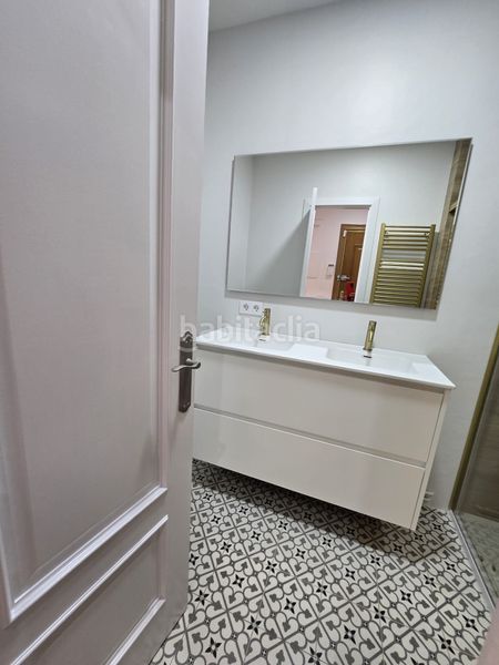 Foto 566489d8-1a5c-4381-a20b-8b9bfd6791f9. Pis amb calefacció a Prosperitat Barcelona