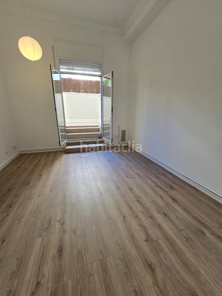 Foto 908d81d9-4881-460b-9255-32f7551e8c44. Pis amb calefacció a Prosperitat Barcelona