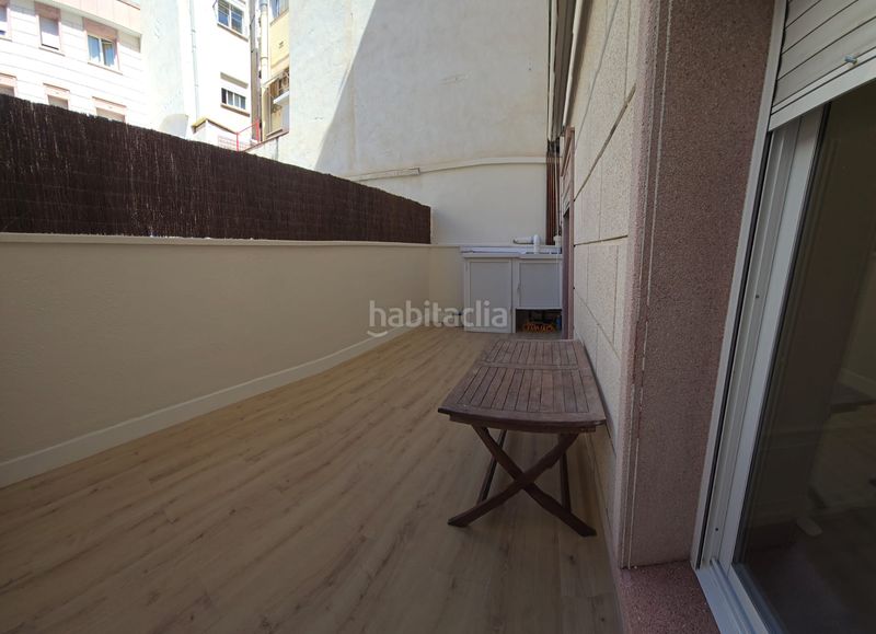 Foto f43e39de-8b1d-46f7-86bb-41d34c91bf80. Pis amb calefacció a Prosperitat Barcelona