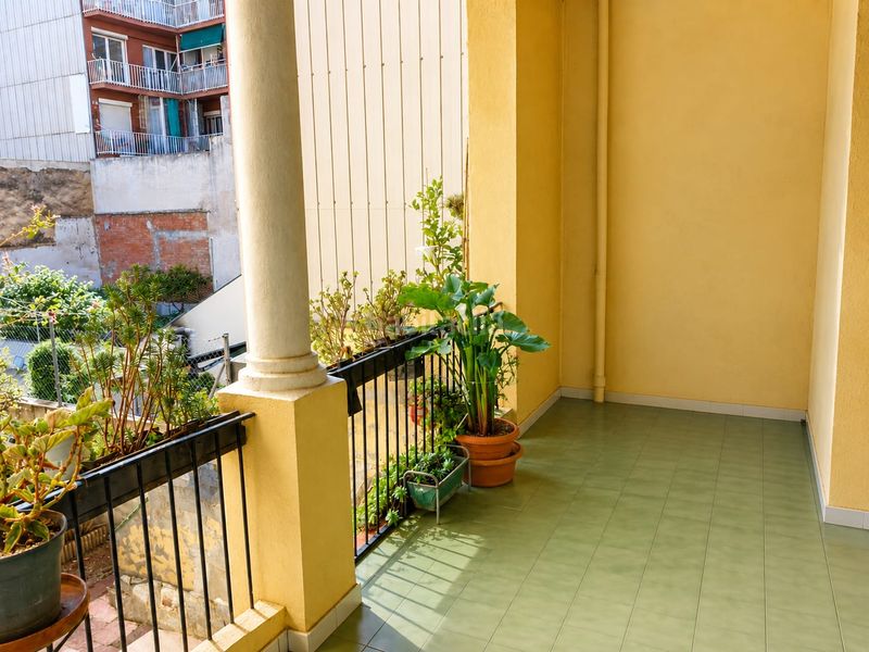 Foto 0489cef4-c480-4b90-996b-8d6be955899a. Casa adossada a Horta Barcelona