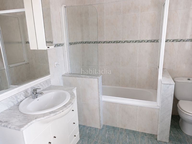 Foto 5a348833-cb98-441e-9257-13c132927e58. Casa adossada a Horta Barcelona