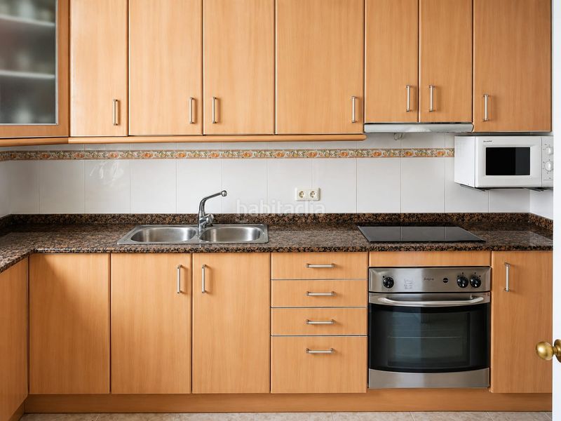 Foto cb2082ab-389b-444f-a17d-47b99850a303. Casa adossada a Horta Barcelona