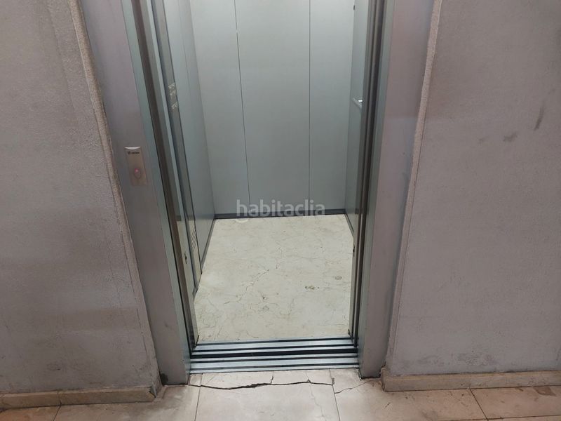 Foto 43b472d4-26a9-49c0-827a-f3d5b0898b4d. Aparcament cotxe a Carmel Barcelona