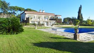 Casa  Ds afores 62 polígono 7 parcela 25 0. Villa de alto standing en venta en sant feliu de guixols