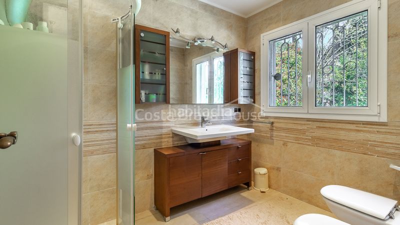 Foto a25921a9-f71e-4808-a328-9c87bf9d0df5. Casa amb calefacció aparcament piscina a Mas Trempat-Sant Amanç-Casa Nova Sant Feliu de Guíxols