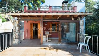 Casa adosada  Tordera. Casa con garaje en venta en tamariu, a menos de 5 min a pie de l