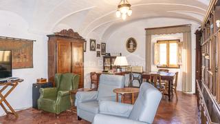 Masia  De santa reparada. Casa reformada en venta en begur, en una tranquila ubicación a 3