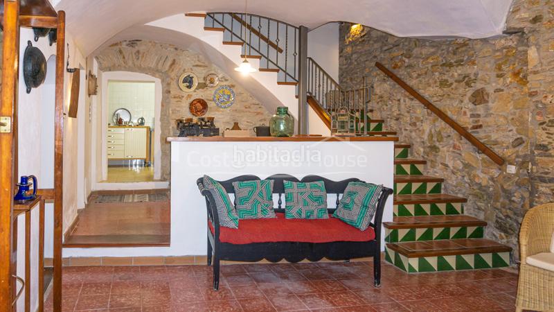 Foto a76f0350-9580-4d62-919c-ff9c6506394c. Masia amb calefacció a Begur Begur
