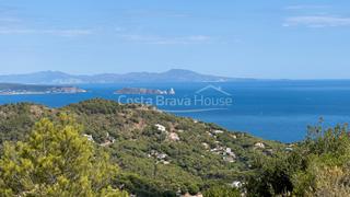 Terreny residencial  Rec de sa tuna ( la borna). Terreno en sa tuna begur, en la parte más alta de la borna, con