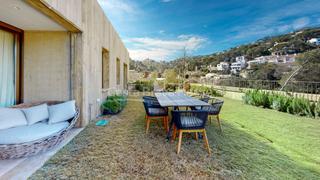 Apartament  De sa riera. Residencial de lujo en playa sa riera begur, con vistas al mar,