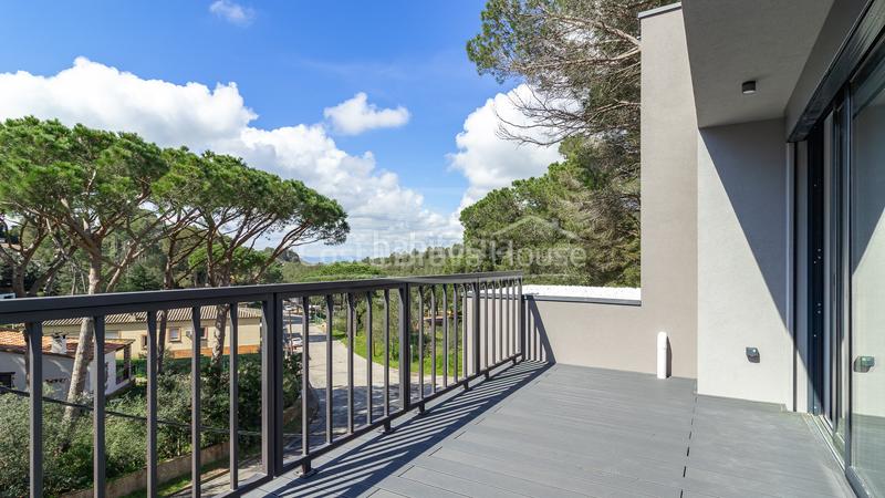 Foto 32b06993-435c-401b-a4fd-1bab67c541f4. Casa amb calefacció aparcament a residencial Begur-esclanyà Begur