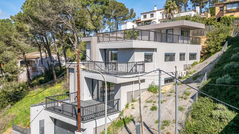 Foto 40d25544-2758-45d7-84cb-106cb26e2fa5. Casa amb calefacció aparcament a residencial Begur-esclanyà Begur