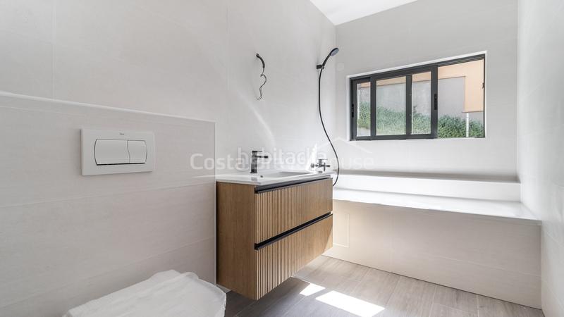 Foto 462c8b63-44ea-4cfa-889d-35dd3323f322. Casa amb calefacció aparcament a residencial Begur-esclanyà Begur