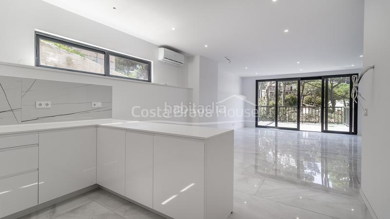 Foto 77d41324-7200-4b1d-bc4f-f1ca7b576c85. Casa amb calefacció aparcament a residencial Begur-esclanyà Begur