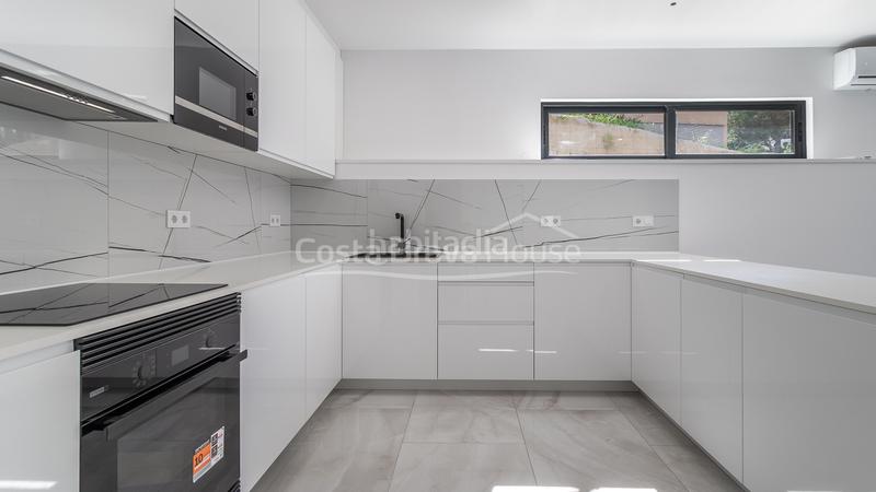 Foto 8c707c01-6e48-47c7-b015-b1e66a248d3b. Casa amb calefacció aparcament a residencial Begur-esclanyà Begur