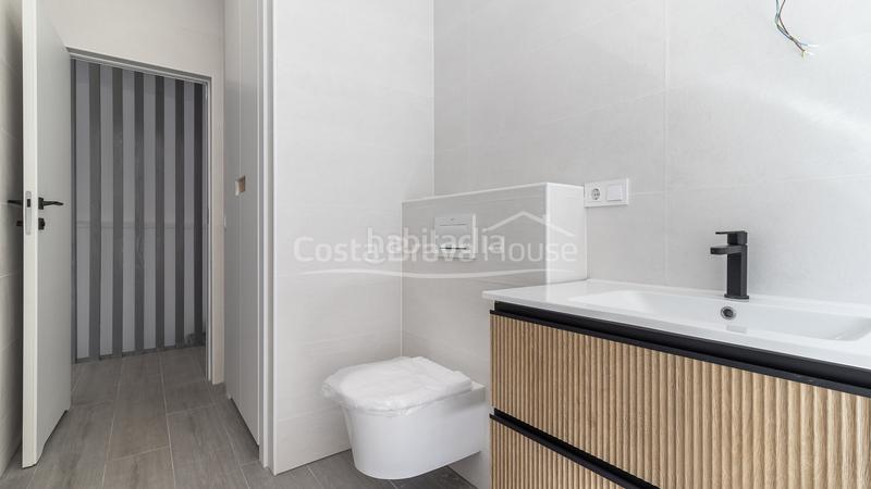 Foto 8c9d01c3-70a1-49a6-a73b-14f1e255fc91. Casa amb calefacció aparcament a residencial Begur-esclanyà Begur