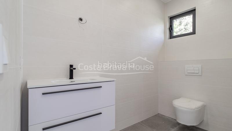 Foto fe8c069c-4cd3-490f-ad91-8850c5e24827. Casa amb calefacció aparcament a residencial Begur-esclanyà Begur