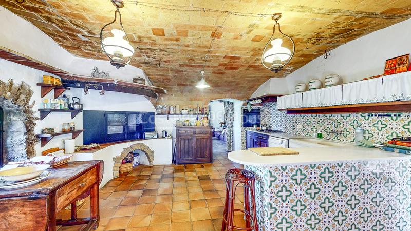 Foto 6afafcef-b793-45dd-9281-504744bf9567. Masía soberbia masía ampurdanesa con 2 hectáreas de terreno en una ubicación excepcional entre y palafrugell en Begur