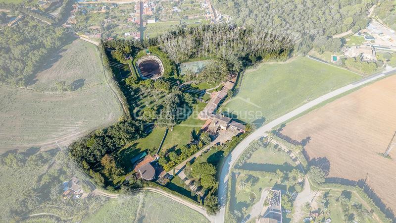 Foto 9b8d1314-6e2f-41f6-b160-ef5252261c29. Masía soberbia masía ampurdanesa con 2 hectáreas de terreno en una ubicación excepcional entre y palafrugell en Begur