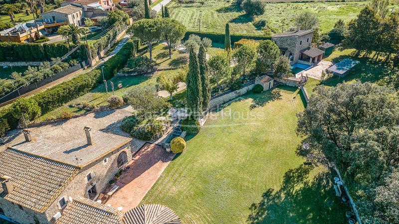 Foto acdcdd4f-6a9f-41c3-a50a-d0965eef296b. Masía soberbia masía ampurdanesa con 2 hectáreas de terreno en una ubicación excepcional entre y palafrugell en Begur