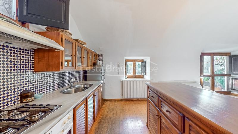 Foto 6e5b2c23-d970-4a7d-b8d5-88b8cf2c3a98. Masía acogedora casa de campo renovada con gusto en venta en montrás en Mont-ras