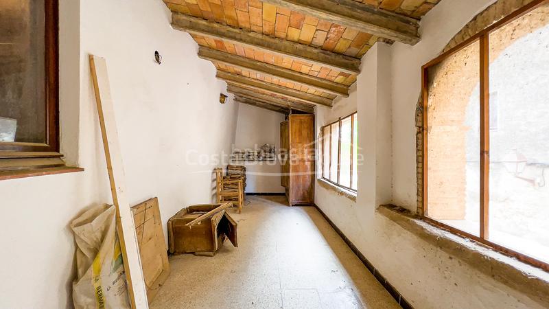 Foto 9fad8164-6438-4ce2-9e57-8ac329c99396. Masia amb aparcament a Forallac