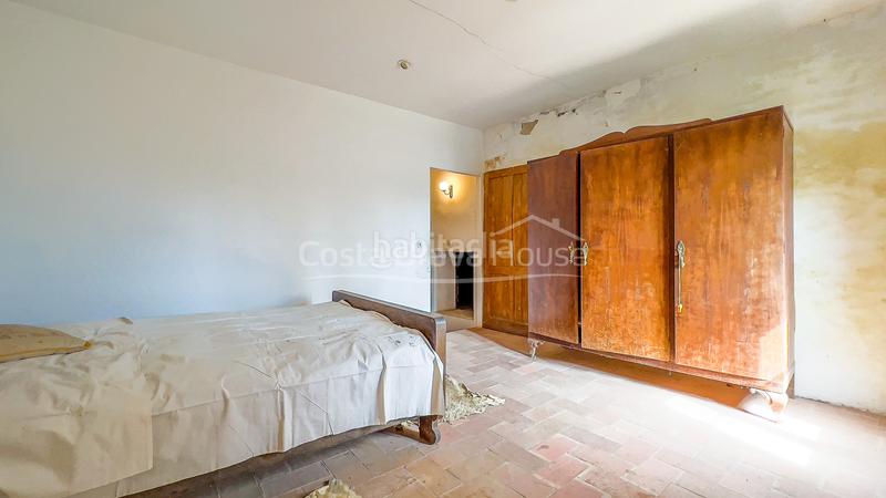 Foto dc9c988a-c7ca-47b7-87f5-94929c9782c2. Masia amb aparcament a Forallac