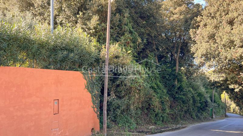 Foto ddc782d8-5f33-4d18-a3df-320f9f2c7d36. Terreny residencial a Sa Riera-Sa Fontansa Begur