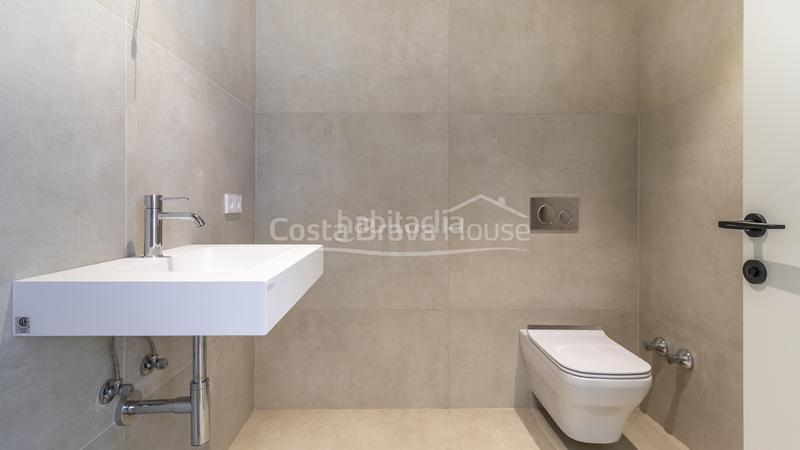 Foto ed65f583-7e08-4686-a120-c0694ece724e. Casa moderna casa de diseño en venta sa riera, con impresionantes vistas al mar y piscina en Begur