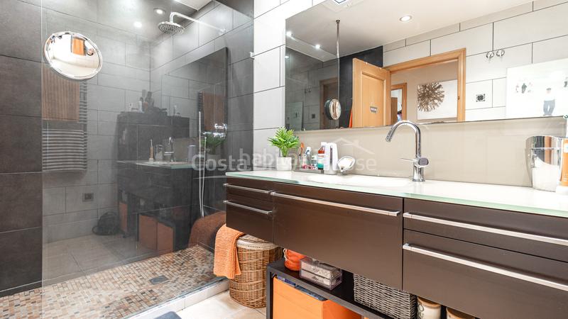 Foto 251c4496-6f52-4e29-af1d-6514ee162f07. Casa exclusiva villa contemporánea en venta con jardín y piscina privada en Begur