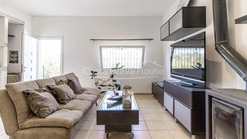 Foto 328b34bc-4e27-4add-9fd4-b48005992b44. Casa exclusiva villa contemporánea en venta con jardín y piscina privada en Begur