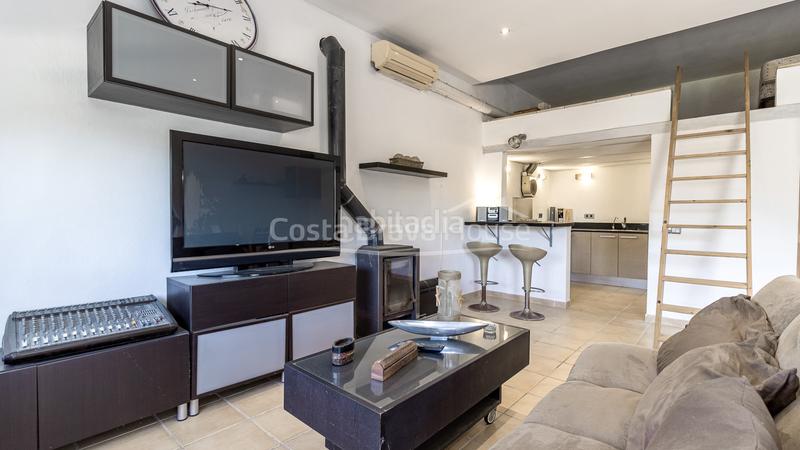 Foto ff9be273-8861-4e74-8d87-40698f60304d. Casa exclusiva villa contemporánea en venta con jardín y piscina privada en Begur