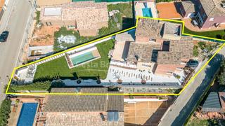 Casa  Carrer rei lotari. Exclusivo chalet de lujo a estrenar en vall llobrega con jardín