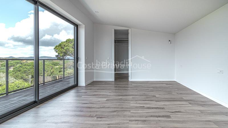 Foto 5868cd91-9a8c-4aa4-a3c0-90ef8504429a. Casa exclusiva villa de diseño contemporánea en venta en mas nou, platja daro lujo y bonitas vistas en Platja d´Aro