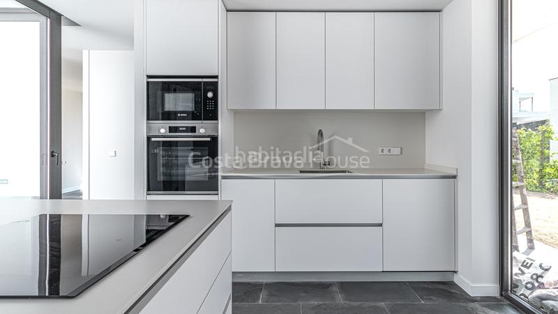 Foto 67d77a0e-60d5-4c60-8791-3dc6eaccc390. Casa exclusiva villa de diseño contemporánea en venta en mas nou, platja daro lujo y bonitas vistas en Platja d´Aro