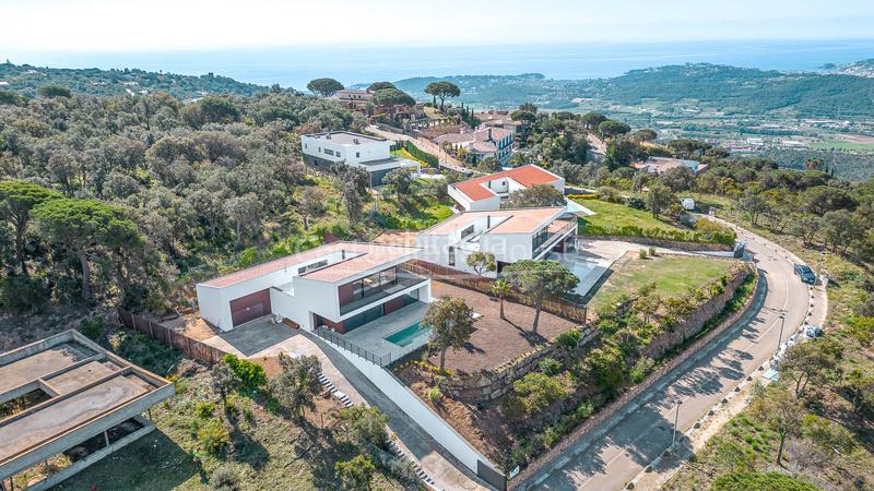 Foto d941a492-fba6-4cec-a3f6-b95c3abd3c34. Casa exclusiva villa de diseño contemporánea en venta en mas nou, platja daro lujo y bonitas vistas en Platja d´Aro
