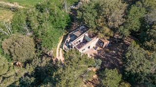 Mas à Residencial Begur-Esclanyà. Finca de 2 hectáreas entre esclanyà y begur con masía en constru