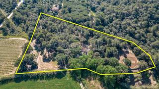 Masia a Residencial Begur-Esclanyà. Finca de 2 hectáreas entre esclanyà y begur con masía en constru