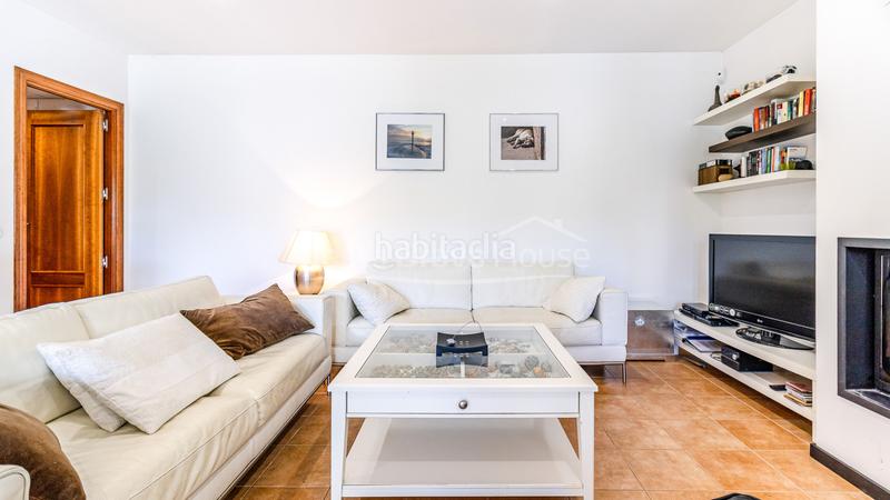 Foto 42625c48-67b0-4c37-8628-b49cb12c75ab. Casa adosada encantadora casa adosada , a 15 min de la playa, con jardín y piscina en Tamariu