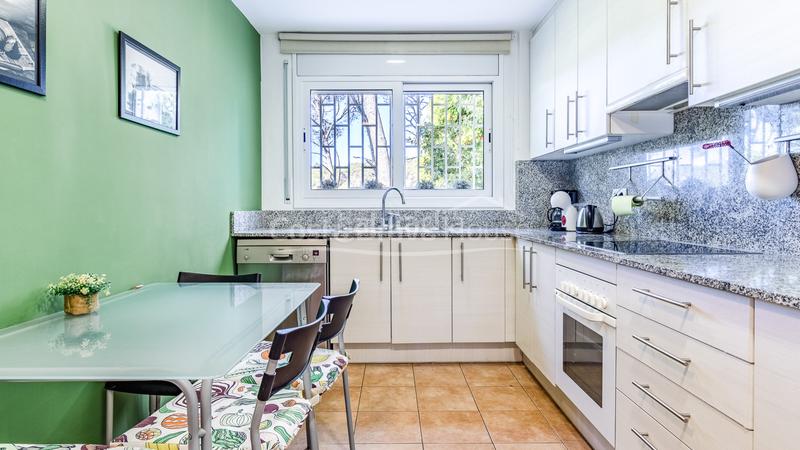 Foto 5a2368c2-8d08-4c97-ba27-b7e427dc6982. Casa adosada encantadora casa adosada , a 15 min de la playa, con jardín y piscina en Tamariu
