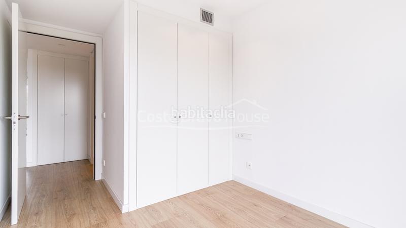 Foto 1ab886af-0212-418d-8d97-b082461affb9. Apartamento ático de lujo en venta en la fosca, , con solárium privado, terrazas y garaje. en Palamós