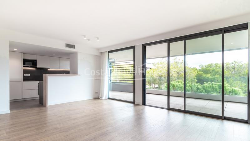 Foto 540e64c9-b46a-4221-ab43-57f1186b88cd. Apartamento ático de lujo en venta en la fosca, , con solárium privado, terrazas y garaje. en Palamós
